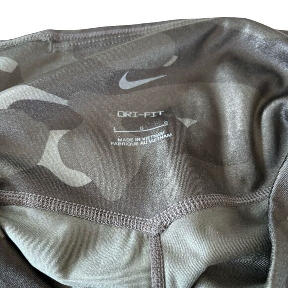 Nike One Tight Fit Shiny Camo Dri-Fit Sports Bra & Leggings Set L - Picture 12 of 12